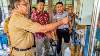 Pj Bupati Sanggau Berhasil Uji Coba Mesin Pengolahan Minyak Sawit