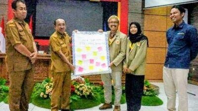 50 Hari KKN di Perbatasan Entikong, Mahasiswa UGM Minta Pemkab Sanggau Perhatikan 4 Hal Ini.