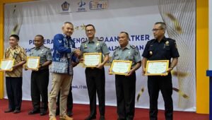 Imigrasi Sanggau Raih Penghargaan Terbaik I IKPA LingkupKanwil DjPb Provinsi Kalimantan Barat