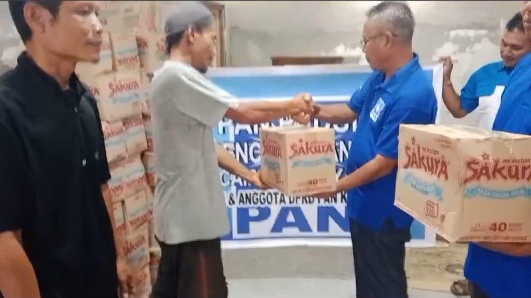 DPD PAN Serahkan Paket Bantuan Banjir Sosok Tayan Hulu 1 DPD PAN Serahkan Paket Bantuan Banjir Sosok Tayan Hulu