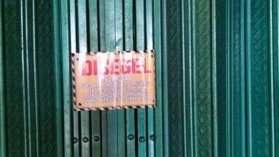 Disperindagkop Sanggau Segel 7 Kios Di Kawasan Pujasera, Ini Alasannya!