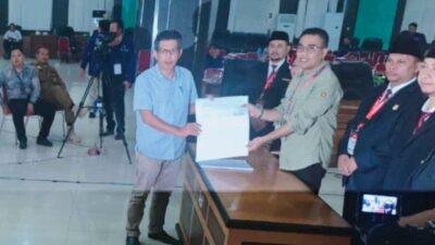 Melalui Rekapitulasi KPU Sanggau Tetapkan Yohanes Ontot – Susana Herpena Peraih Suara Terbayak