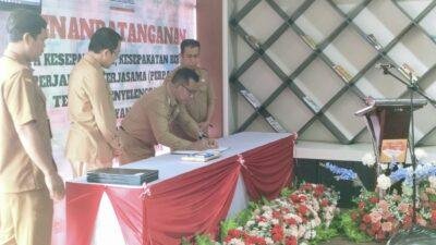 Pj Bupati Sanggau Menghadiri Penandatanganan MoU Peyelenggaraan Mal Pelayanan Publik Sanggau