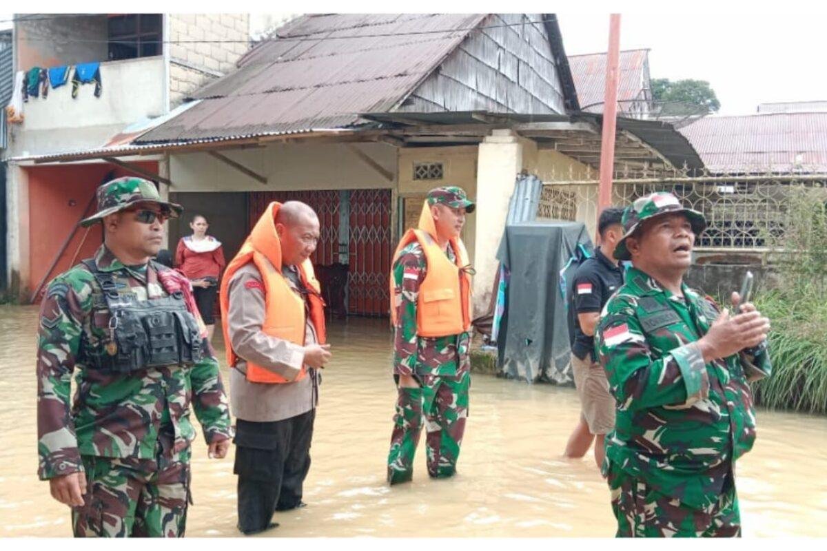 Tinjau Lokasi Banjir, Dandim 1209/Bky Pastikan Penanganan Cepat