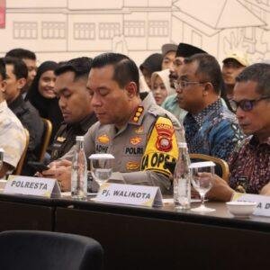 Rapat Peleno Penetapan Pasangan Walikota Pontianak Dikawal Ketat Satgas OMP