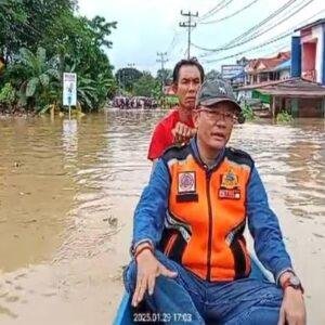 Banjir Melanda Kecamatan Kembayan, Akses Jalan Lumpuh