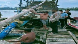 Polres Sekadau Tertibkan Tambang Emas Ilegal di Sungai Kapuas