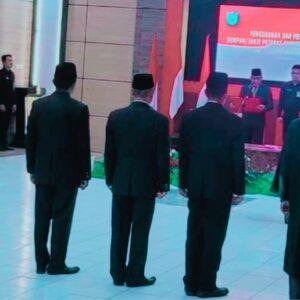 Pj Bupati Sanggau Kukuhkan Enam Pejabat Pimpinan Tinggi Pratama