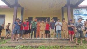 Warga Segel Kantor Desa Lomba Karya, Amid: Ada Kekecewaan yang Harus Disikapi