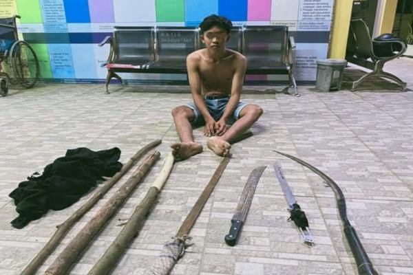 Polres Singkawang Gagalkan Rencana Tawuran Remaja di Sedau 1 Polres Singkawang Gagalkan Rencana Tawuran Remaja di Sedau