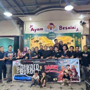 TKCI Pontianak Berbagi Takjil untuk Pengguna Jalan di Bulan Ramadhan