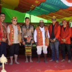 Menteri HAM RI Dianugerahi Gelar Adat dalam Peringatan HUT Keramat Patih Patinggi di Kalbar