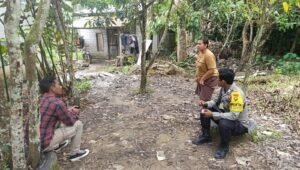 Polsek Sekayam Edokasi Bahaya PETI,  Minta Warga Lapor Kalo Melihat Aktivitas PETI