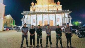 Polres Sanggau Kawal Ibadah Malam Paskah 2025 di Gereja Bunda Pengharapan