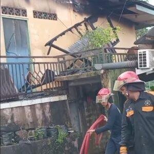 Kebakaran di Sanggau Hanguskan Rumah Lurah Tanjung Sekayam