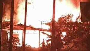 Korsleting Diduga Picu Kebakaran Rumah di Balai Karangan