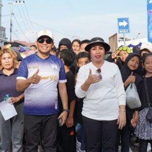 Wabup Sanggau Ikut Jalan Sehat Hardiknas 2025, Gaungkan Semangat Pendidikan Bermutu untuk Semua
