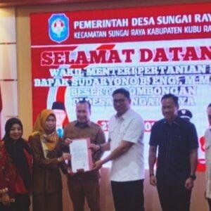 Wamentan Tinjau Musdes Koperasi Merah Putih di Kubu Raya, Kemenkum Kalbar Beri Pendampingan