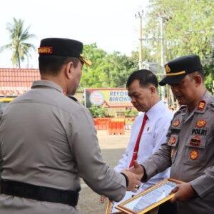 Ungkap Kasus Penganiayaan Anak dalam Waktu Singkat, Kapolsek Pontianak Utara Raih Penghargaan
