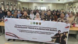 Kejati Kalbar Sosialisasi Antikorupsi dan Literasi Digital kepada Ratusan Kepala Sekolah di Singkawang