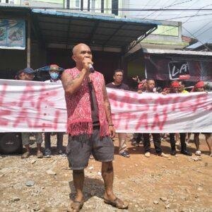 Masyarakat Adat Dayak Gelar Aksi Damai Tolak Transmigrasi di Kalimantan