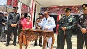 Bupati Sanggau Resmikan Gedung Galeri Prestasi di Kawasan Taman Aronk Balopa