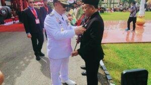 Yohanes Ontot Pimpin Upacara HUT ke-80 RI di Sanggau