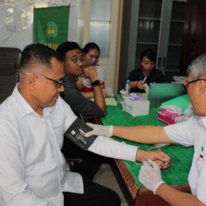 Kejari Sanggau Peringati Hari Lahir Kejaksaan ke-80 dengan Ziarah dan Donor Darah