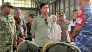Gibran Cek Penyaluran Bantuan untuk Korban Banjir dan Longsor di Sumatra