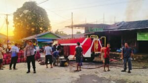 Pangkalan LPG 3 Kg “Tiga Nyadik” di Jalan Perintis Sekayam Terbakar