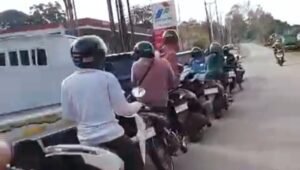 Katanya BBM Aman, Tapi Warga Sanggau Antre Panjang di SPBU, Ada Apa