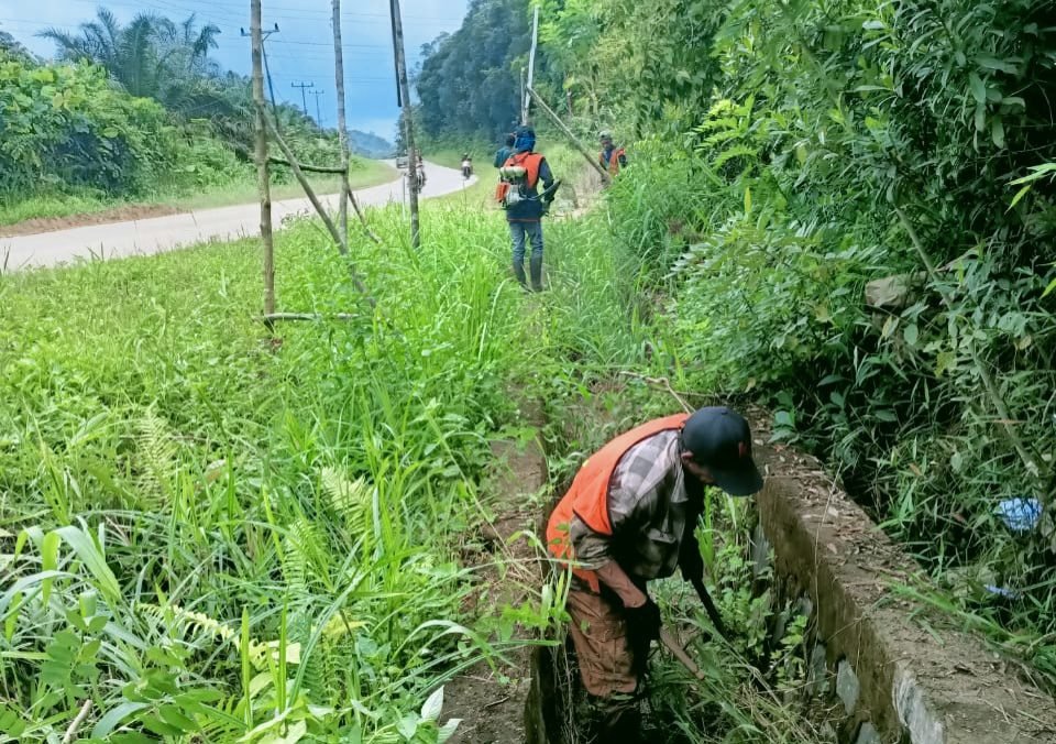 Dugaan Penggunaan KTP Warga Tanpa Keterlibatan Kerja, Program Padat Karya BPJN Kalbar Disorot