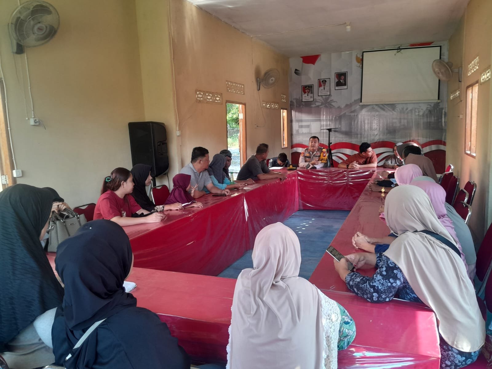 Polisi Kawal Mediasi Panas BMT BUS, Nasabah Minta Kepastian Uang