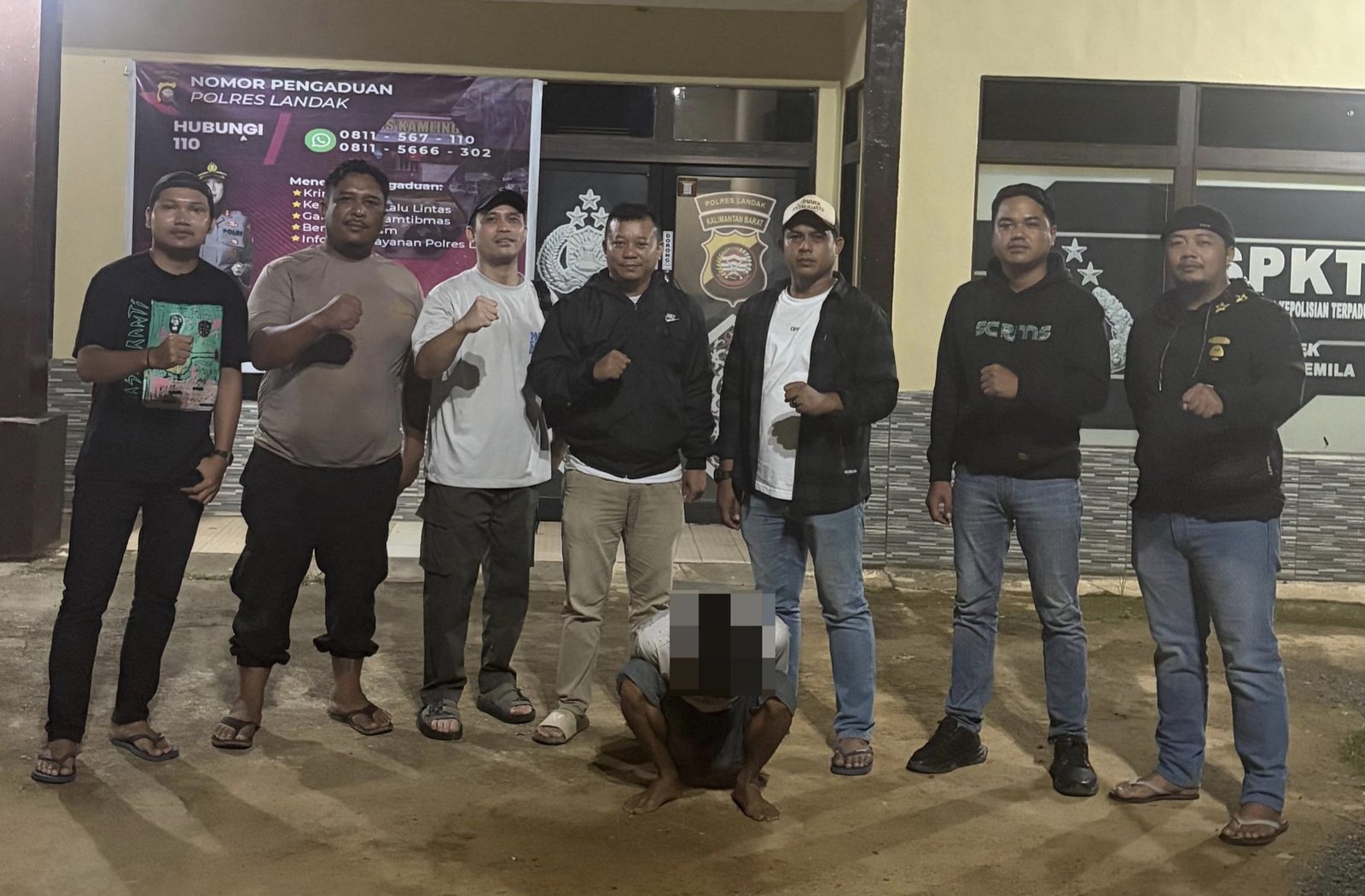 Sembunyi di Kolong Tempat Tidur! Pelaku Kasus Anak di Mempawah Akhirnya Dibekuk 1 Sembunyi di Kolong Tempat Tidur! Pelaku Kasus Anak di Mempawah Akhirnya Dibekuk