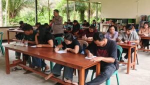 14 Pasutri Baru di Mukok Dibekali Cara Cegah KDRT Sebelum Nikah