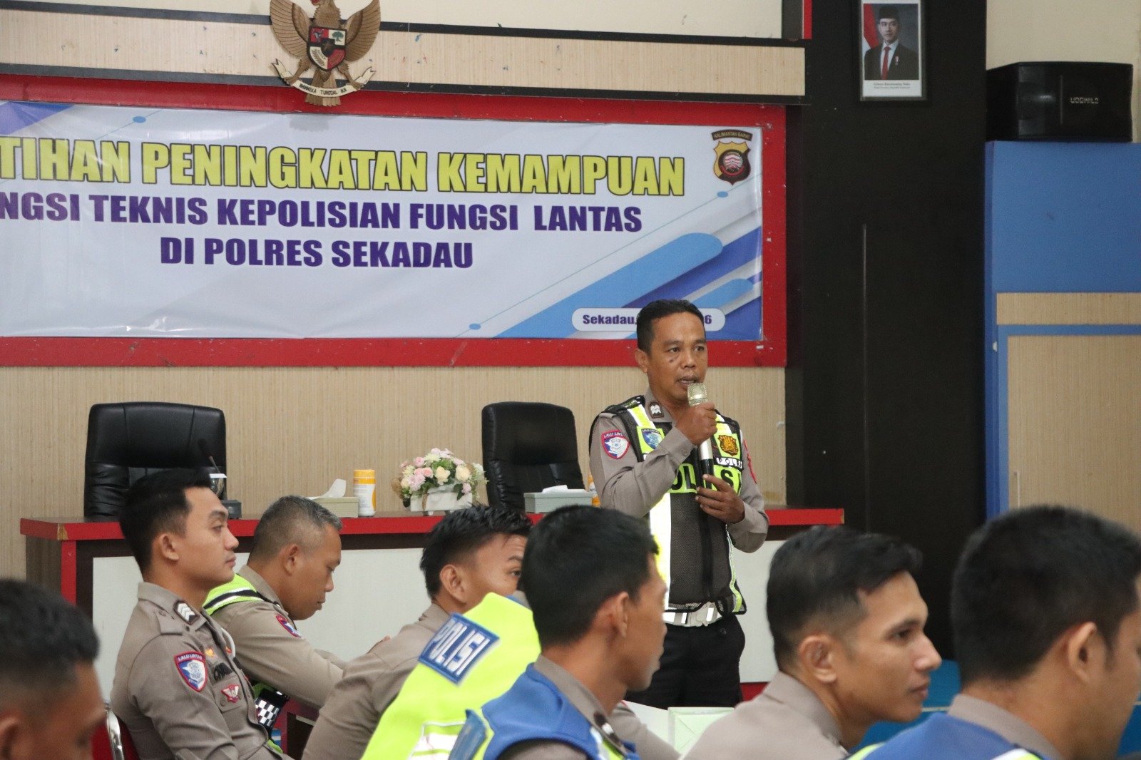 Polisi Sekadau Upgrade Cara Kerja, Tilang Kini Berbasis ETLE dan Humanis 1 Polisi Sekadau Upgrade Cara Kerja, Tilang Kini Berbasis ETLE dan Humanis