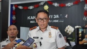 Warga Desa Kini Bisa Laporkan Orang Asing, Program Baru Imigrasi Sanggau di Melawi