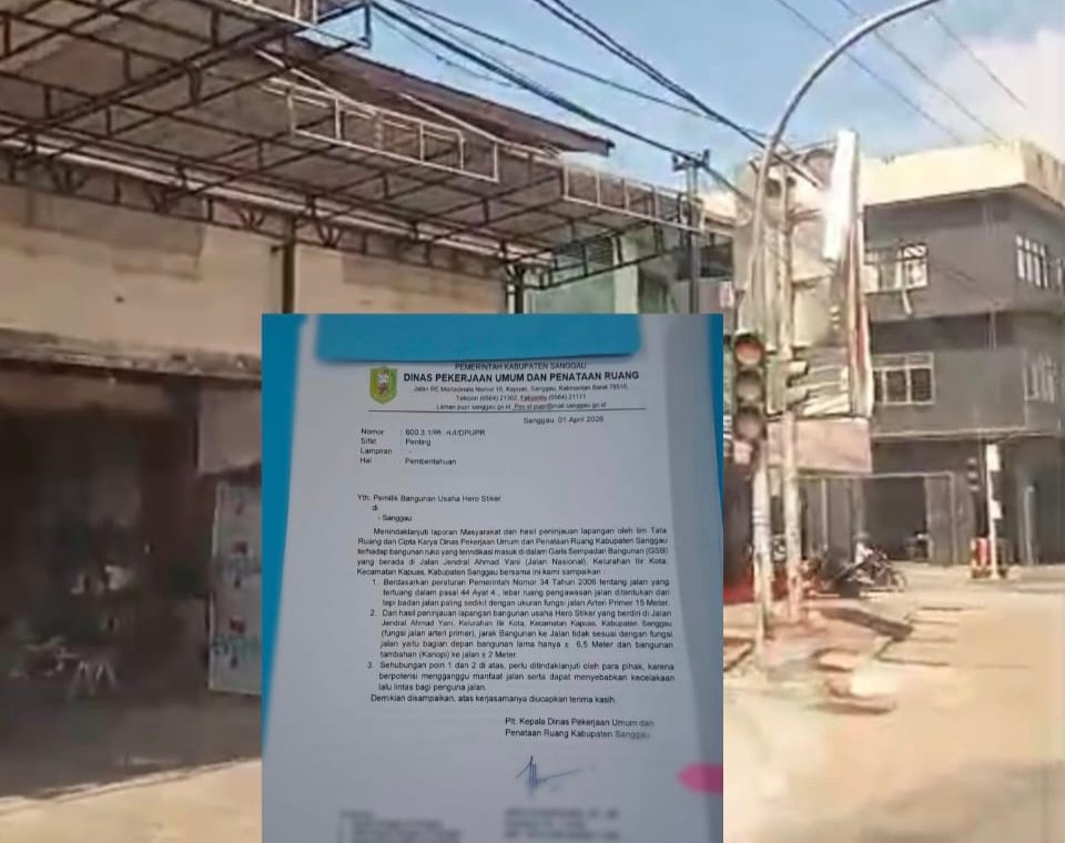 Jarak ke Jalan Cuma 2 Meter, Kanopi Hero Sticker di Jalan A Yani Sanggau Tuai Cibiran 1 Jarak ke Jalan Cuma 2 Meter, Kanopi Hero Sticker di Jalan A Yani Sanggau Tuai Cibiran