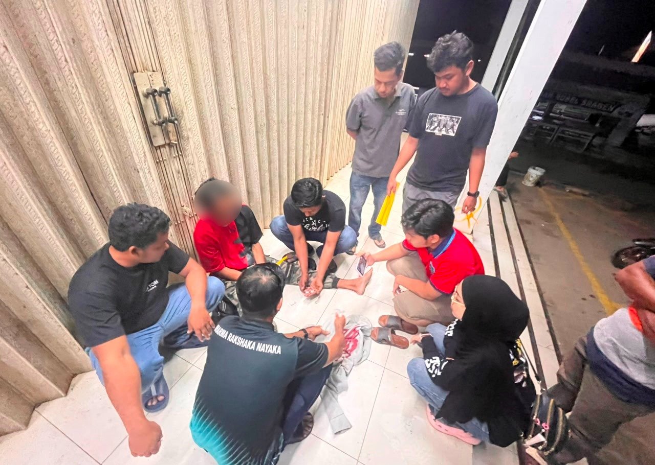 Tujuh Paket Diduga Sabu Seberat 4,92 Gram Diamankan dari Warga Sekayam