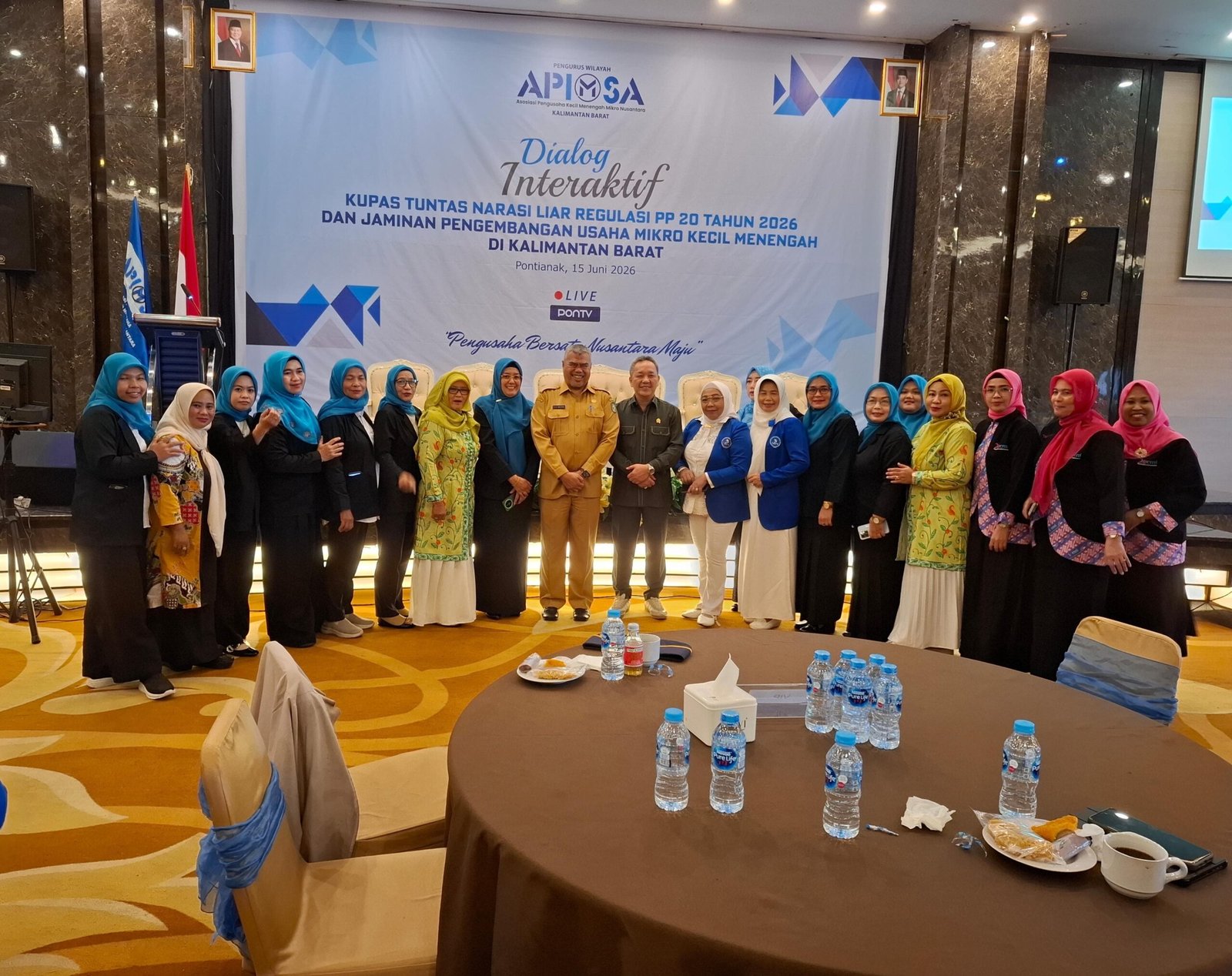 Ratusan Pelaku UMKM Hadiri Dialog di Pontianak, Bongkar Narasi Liar PP 20/2026 1 Ratusan Pelaku UMKM Hadiri Dialog di Pontianak, Bongkar Narasi Liar PP 20/2026