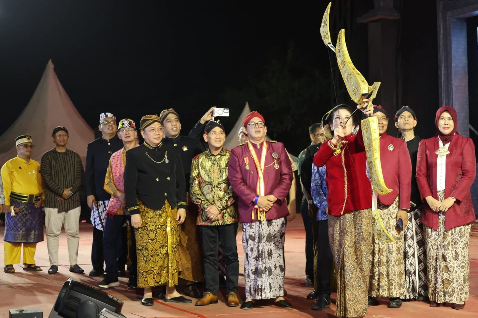 Singkawang Berpesta Budaya, Grebeg Suro 2026 Tampilkan Atraksi Spektakuler 1 Singkawang Berpesta Budaya, Grebeg Suro 2026 Tampilkan Atraksi Spektakuler