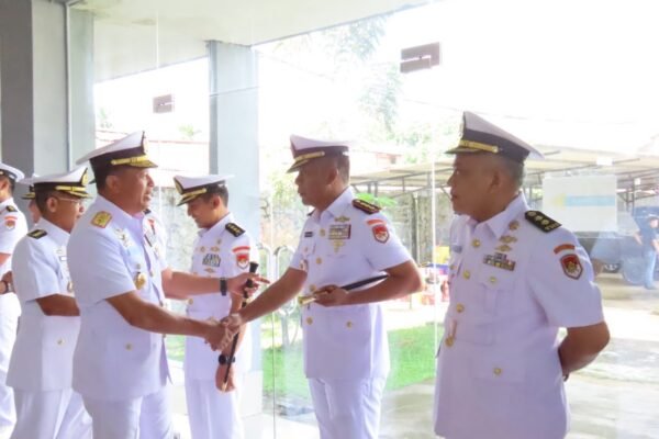 Laksamana Muda TNI Sawa Pimpin Sertijab Pejabat Kodaeral XII